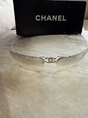 CHANEL Foldable Vintage Silver Rimless Smoky Gradient Sunglasses
